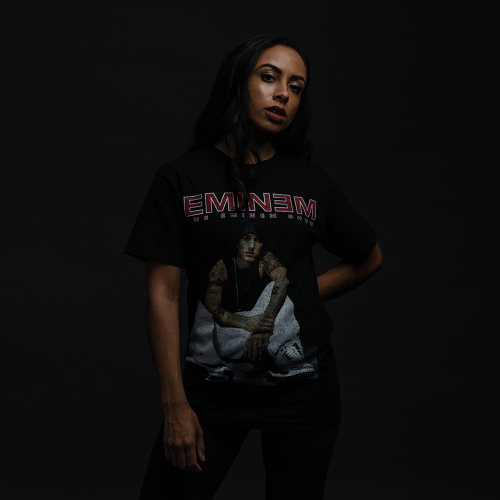 EMINEM - SEATED SHOW T-SHIRT